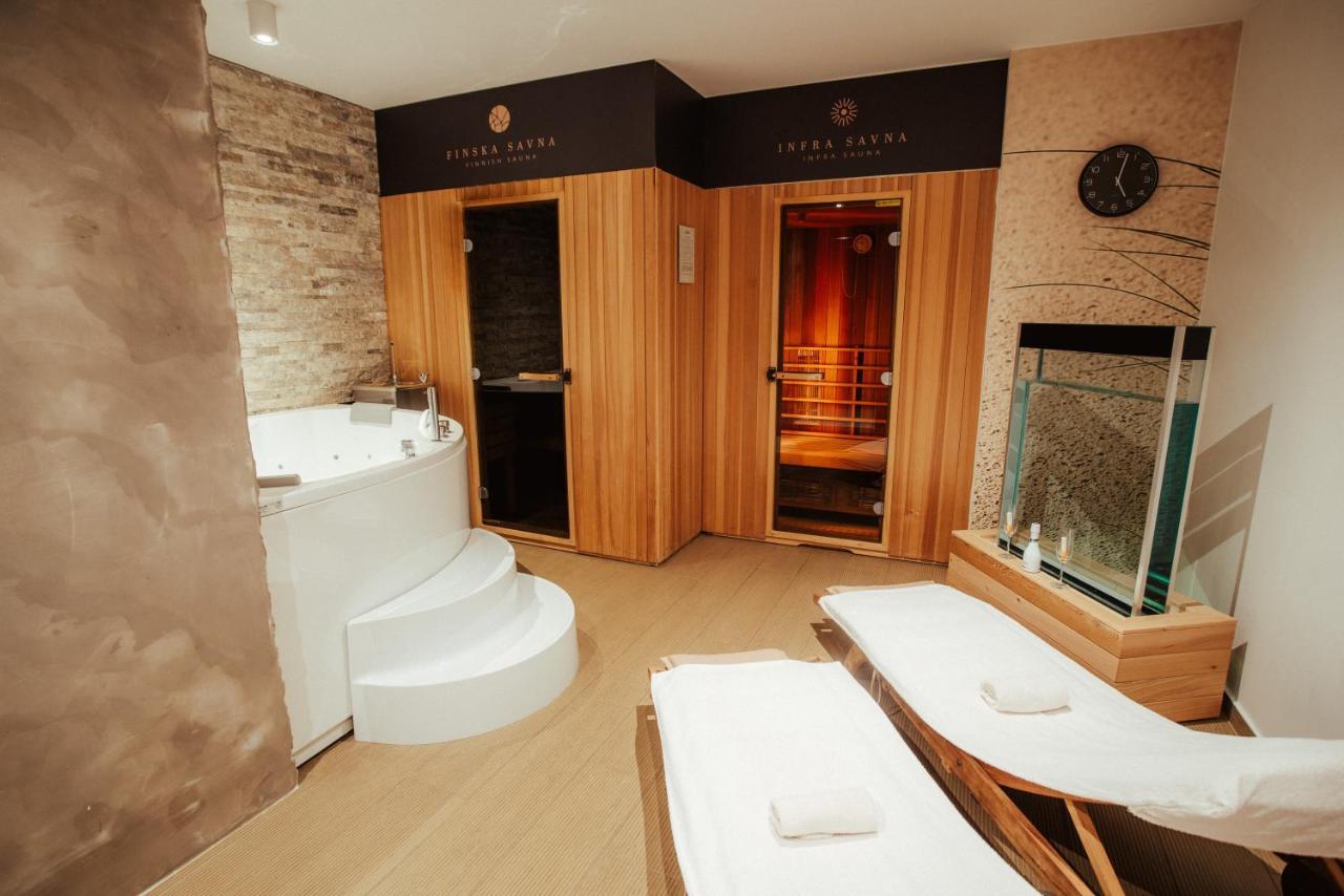 Apartments Beeland Skok Мозирье Экстерьер фото